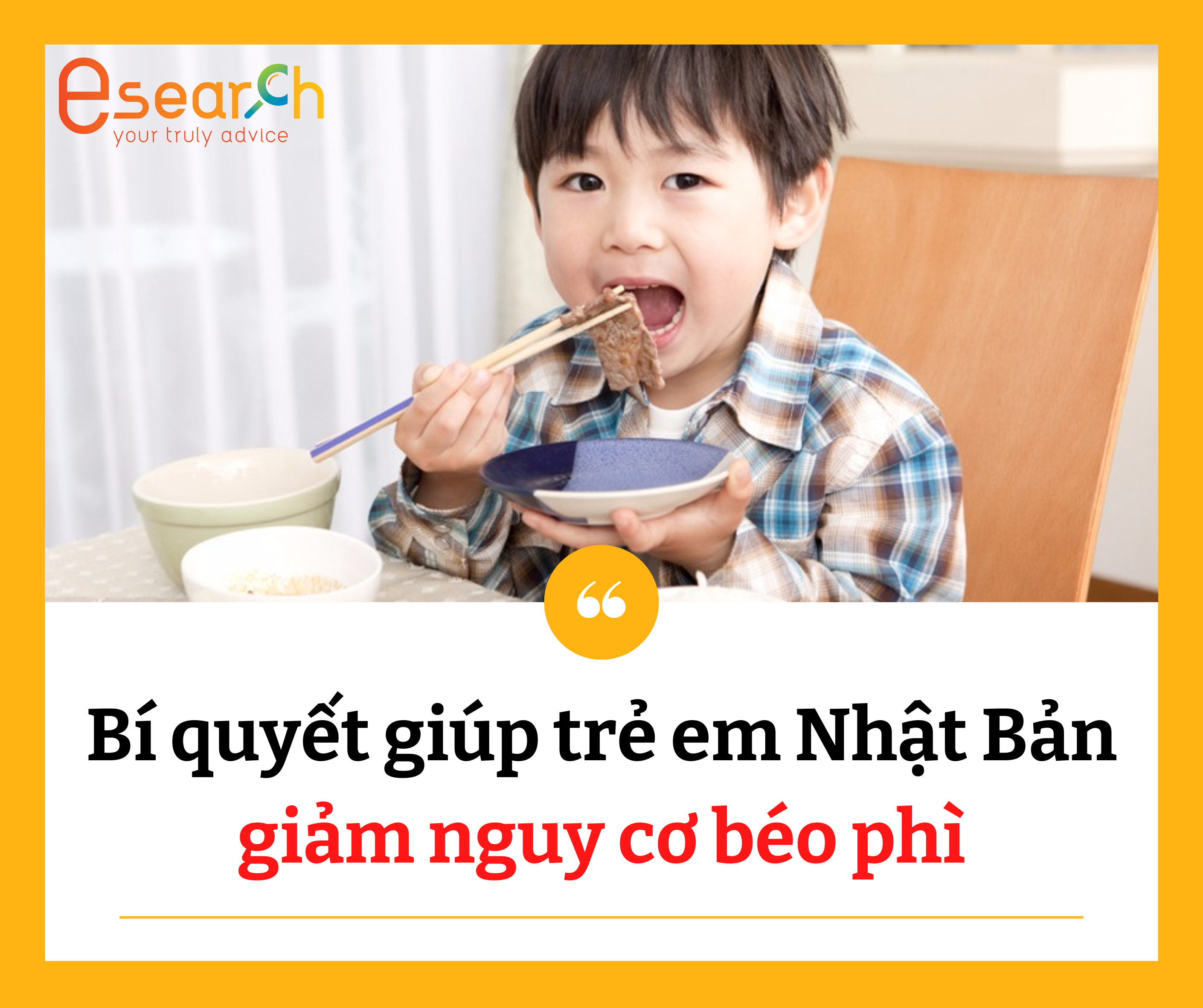 Bé trai người Nhật Bản đang ăn